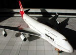 Qantas Airways B747-438