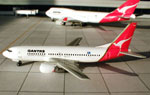 Qantas B737-300